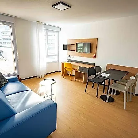 Le Hueb 3* Гренобль