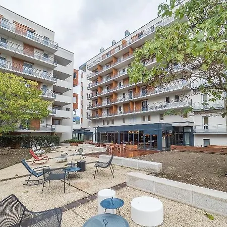 Hotell Le Hueb - Grenoble